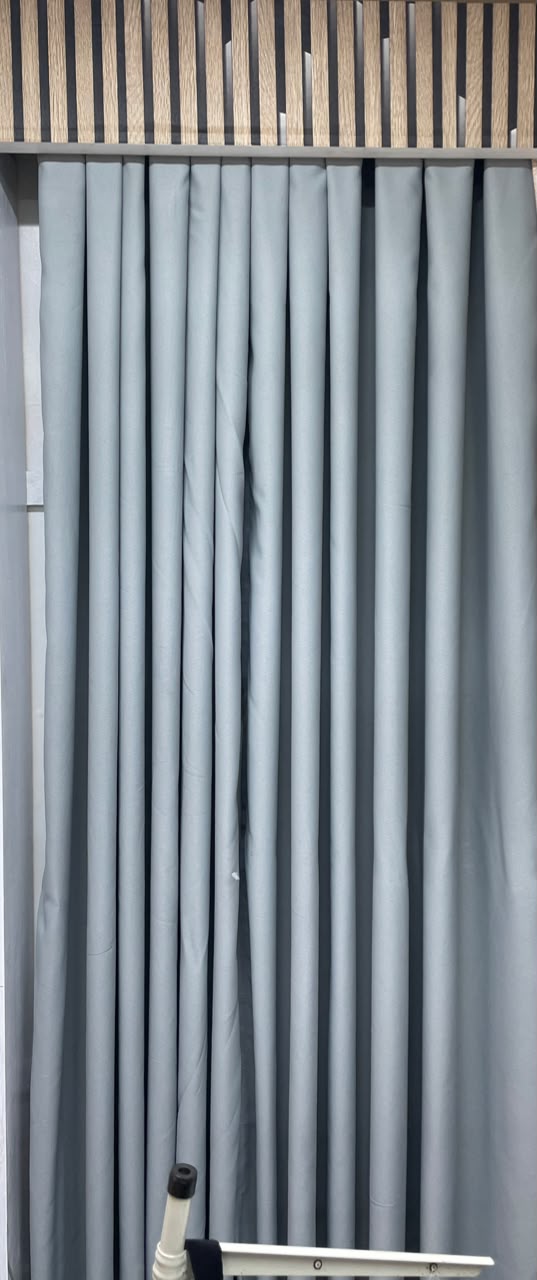 Light grey with no Decorations